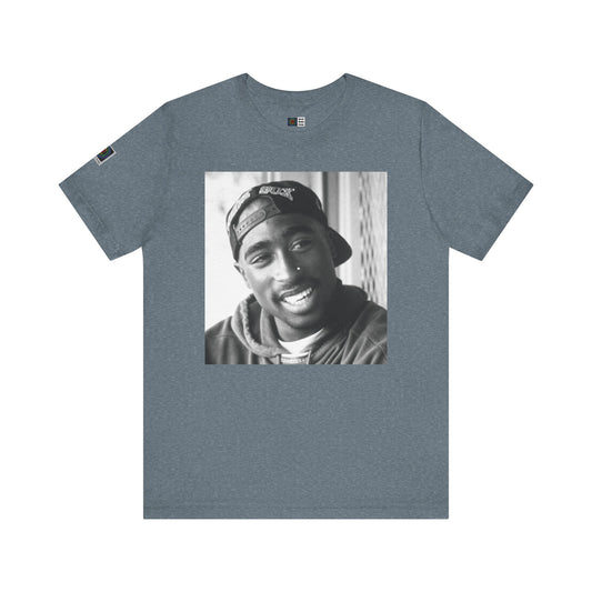PWMG: "2PAC CLASSIC"/Unisex Short Sleeve Tee