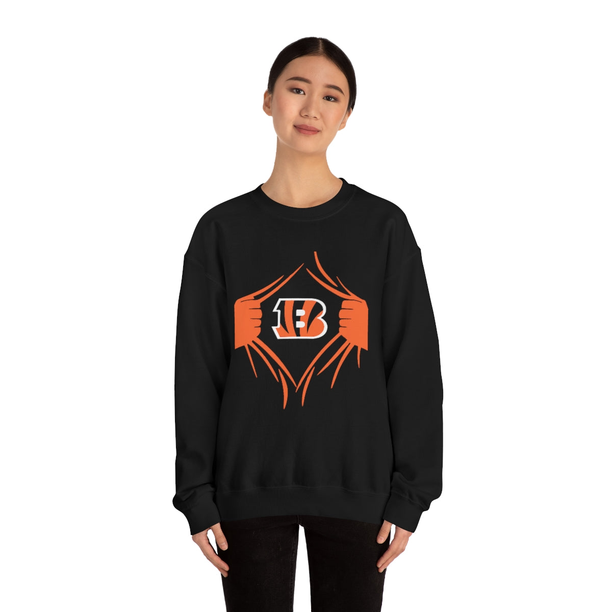 PACE: "B STRONG"/Heavy Blend™ Crewneck Sweatshirt