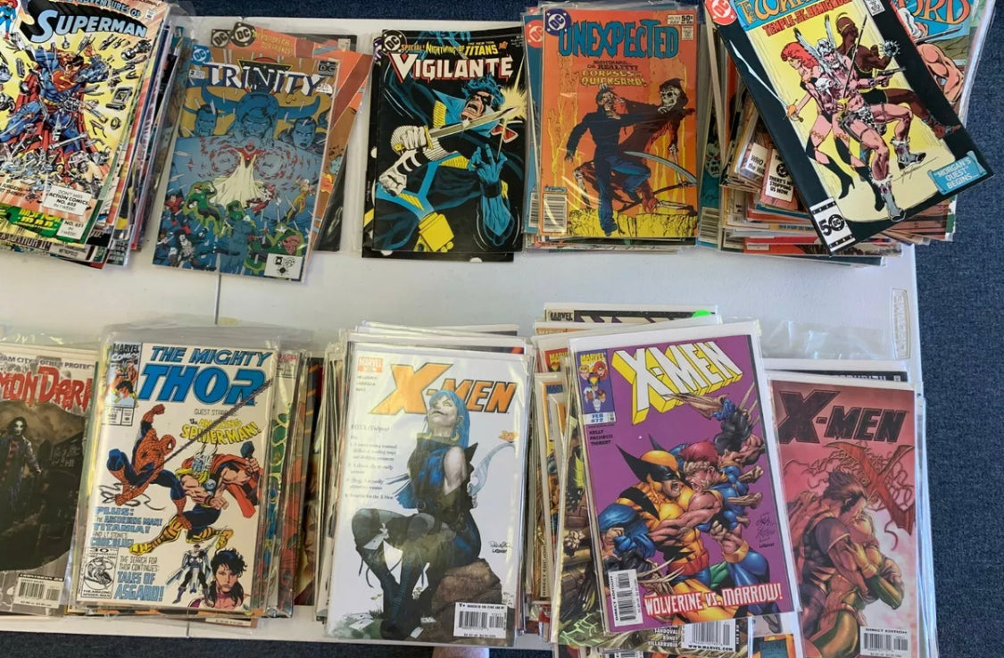 RANDOM SET OF 10 COMICS